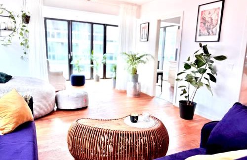 Speicherstadt Apartment | Modern Art Loft