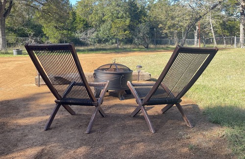 Cedar Creek Apartment | Modern Attached Guest Suite Getaway