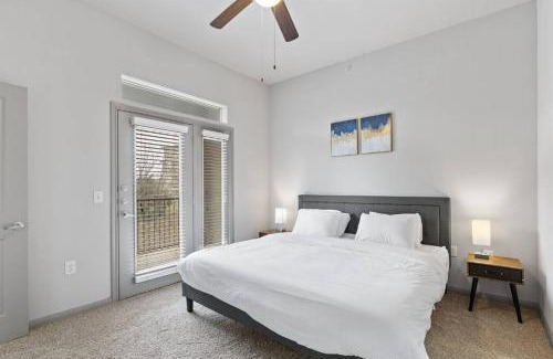 Montopolis Apartment | Stylish 2BR Apartment in Austin with Pool and Parking