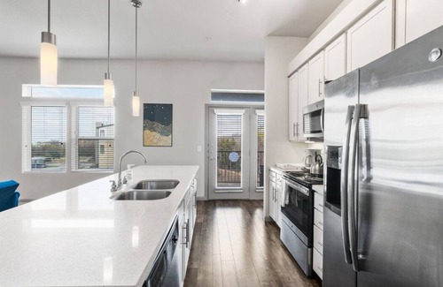 Montopolis Apartment | Modern 2BR Austin Unit with Pool, Parking & WiFi Access