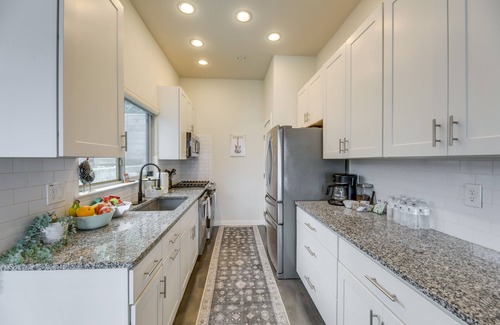 Rosewood House | Top-Rated Modern Austin Rental with Covered Patio & Spa