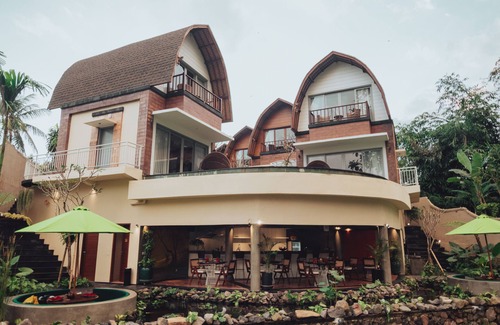 Mas Villa | Artful Villa with Pool & Breakfast in Ubud's Heart