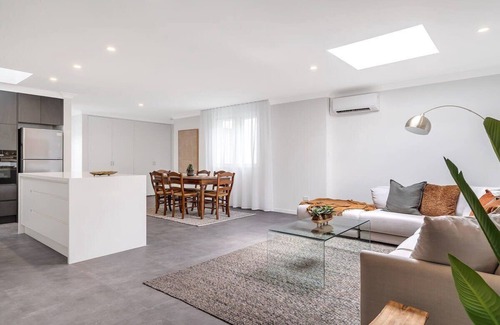 Balmain Apartment | Contemporary Balmain Abode with Family-Friendly Amenities