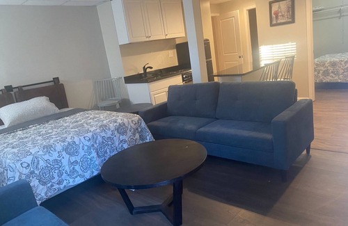 Lilburn House | Convenient Basement Apt Near Infinite Energy Center