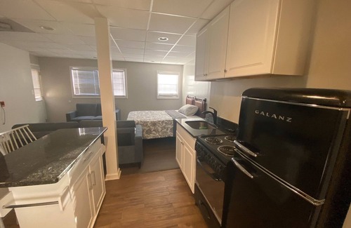 Lilburn House | Convenient Basement Apt Near Infinite Energy Center