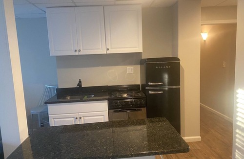 Lilburn House | Convenient Basement Apt Near Infinite Energy Center