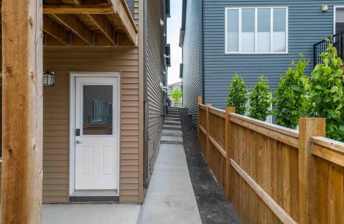 Sage Hill Apartment | Inviting 2 BR Retreat: Guest Rated 9.6 & Child Friendly