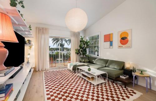 Ocean Side Village Apartment | Modern Bauhaus Condo with Pool