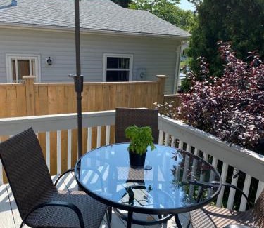 Brights Grove House | Modern Beach House with Ocean Views & Long Stay Discounts