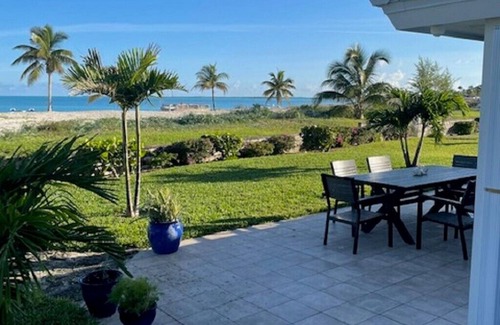 Treasure Cay Villa | Exclusive Beachfront Villa with Spa & Ocean Views in Treasure Cay