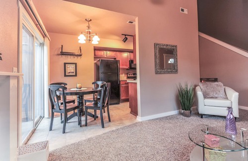 Southwest Ada County Alliance Condo | Beautiful Central Boise Getaway with Spa and Pet-Friendly Options