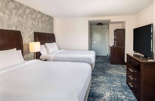 Bethesda Hotel | Modern Bethesda Pet Friendly Unit Near Red Line And NIH Access - 4 Rooms