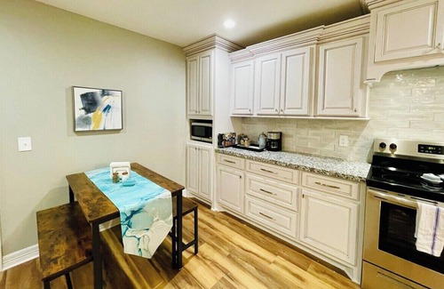 Nederland House | Modern Boho 2BR 2BA Home on Quiet Street