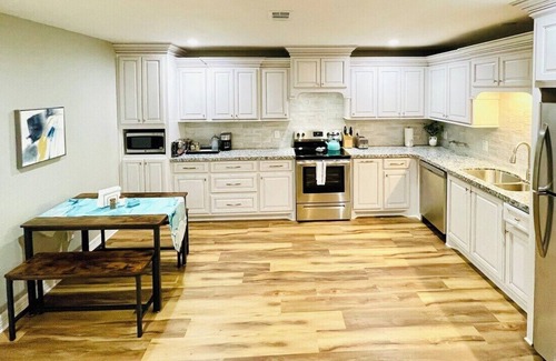 Nederland House | Modern Boho 2BR 2BA Home on Quiet Street