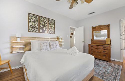 Bouldin House | Modern Boho Hideaway