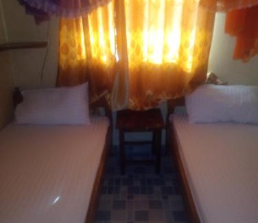 Kikowani House | Tranquil Bondeni Guest House: Family-Friendly Getaway