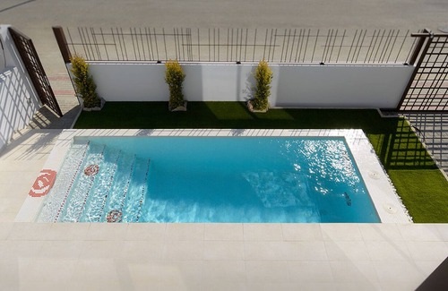 Algorfa Villa | Relaxing 3-Bedroom House with Pool and Ocean Views