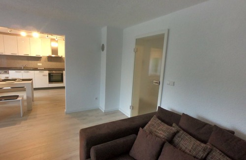 Trossingen Apartment | Bright 2.5 Room Apartment in Trossingen with Breakfast