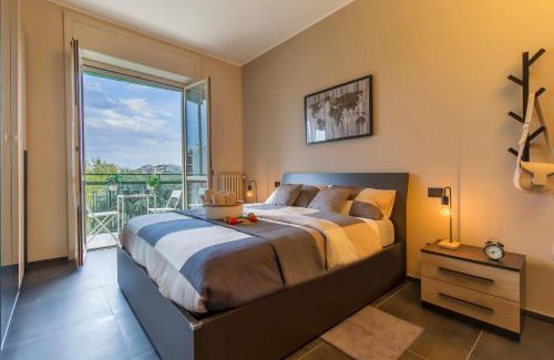 Navigli Apartment | Bright Two Bedroom Flat with Panoramic City Views