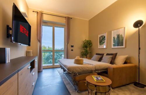Navigli Apartment | Bright Two Bedroom Flat with Panoramic City Views