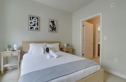 Jefferson Manor Apartment | Bright and Modern Apartment in Alexandria for Families
