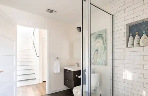 Cherrywood House | Modern Bright Cherrywood Abode