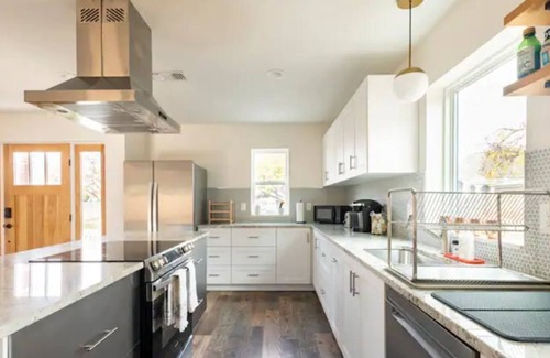 Cherrywood House | Modern Bright Cherrywood Abode