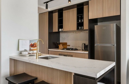 Brunswick Apartment | Convenient Brunswick IMEL: Accessible Stay with Breakfast