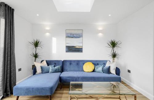 Maidstone House | Stylish Bungalow in Maidstone - Child Friendly & Top Rated