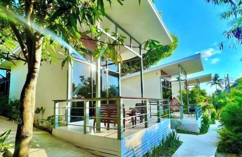 Ko Chang House | Modern Bungalow with workspace