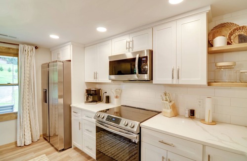 Frogue House | Modern Burkesville Home: 2 Mi to Dale Hollow Lake!