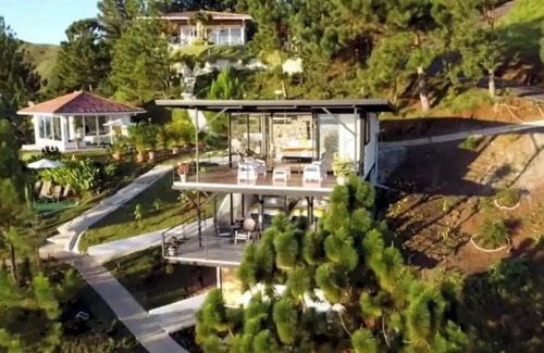 El Palmar House | Modern Cabin for 8-12 tall people from the maria