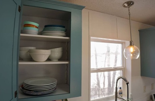 Bottineau Cabin | Modern Cabin on Lake Metigoshe