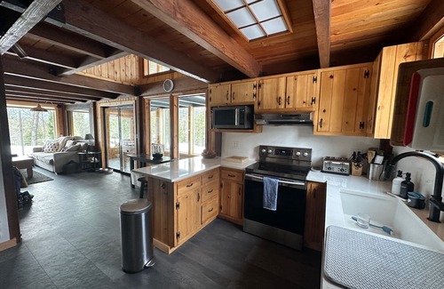 Weed Cabin | Scenic Cabin Retreat with Mt Shasta Views & Pool Access