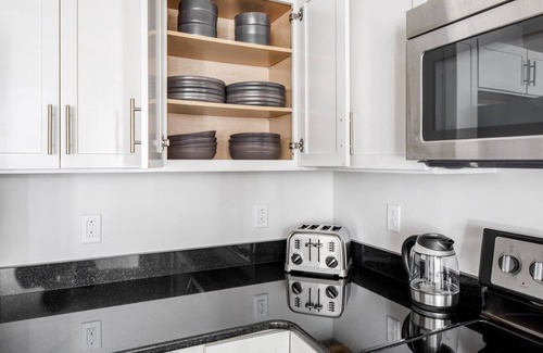 North Cambridge Apartment | Modern 2BR Cambridge Retreat with Private Park Access