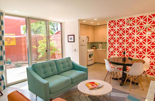 Barelas House | Stylish Casita Steps from Historic Downtown Albuquerque