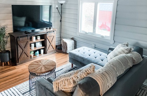 Mount Tremper Cabin | Discover the Modern Catskills Cabin - Family Friendly Retreat