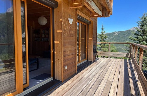 Pra Loup Ski Chalet | Experience Chalet Pra-Loup: Ideal for Families, 10 Guests