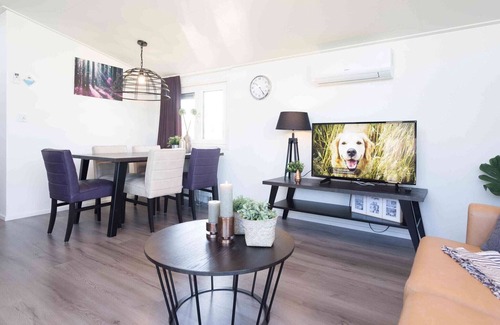 Strucht Apartment | Modern Chalet With Dishwasher, Near Valkenburg