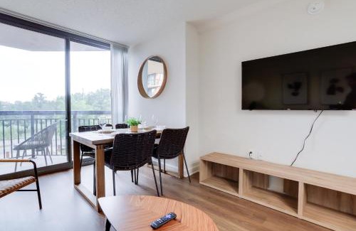 Pentagon City Apartment | Stylish Apartment with Rooftop & Pool Near Pentagon City
