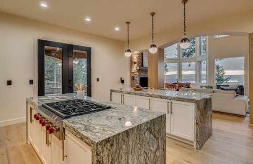 Washougal House | Scenic Modern Chateau with Pool and Spa by Columbia River