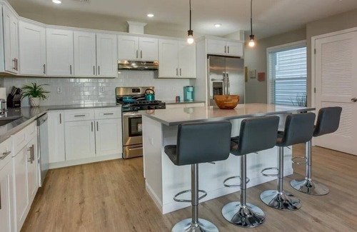 Ampere House | Trendy City Escape Steps from Downtown Newark & NYC