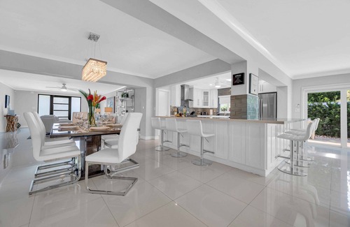 Bel Air House | Ocean Mist Key: Beachside Retreat with Heated Pool & Spa