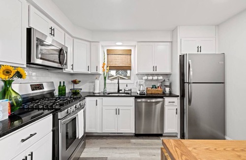 South Seaside Park Condo | Coastal Escape Steps from the Beach with Ocean Views