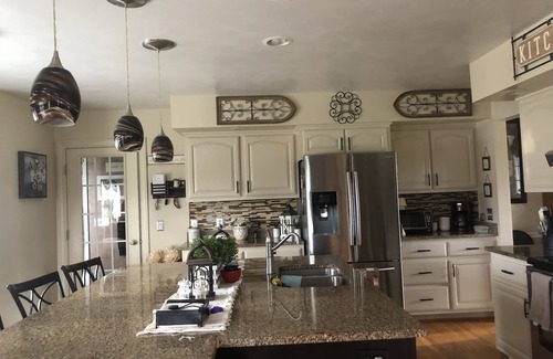 Town of Augusta House | Modern Colonial Retreat on Golf Course with Hot Tub
