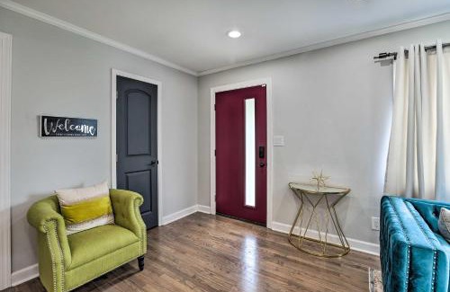 Tuskegee House | Vibrant Home Near Tuskegee University - Ideal for Families