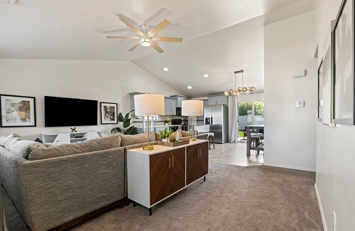 Caldwell House | Perfect Retreat: 3B with Firepit & Covered Patio