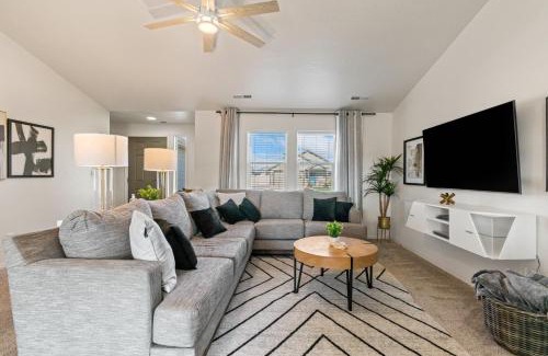 Caldwell House | Cozy Caldwell Home with Pet-Friendly Amenities for 8