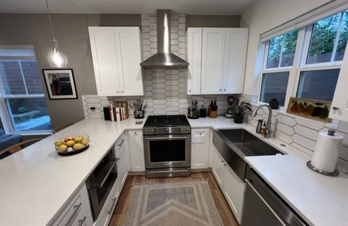 South Lamar House | Modern Comfort: Hidden Gem Home with Patio and Pool