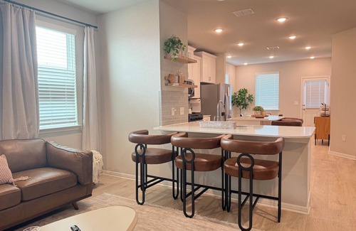 Buda House | Modern Comfort in Buda – Family & Group Friendly